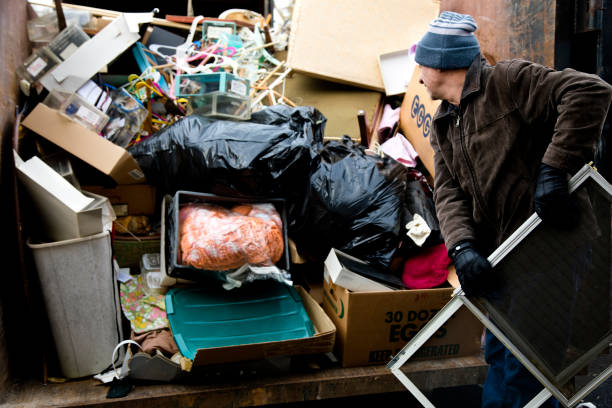 Best Yard Cleanup Services  in Country Squire Lakes, IN
